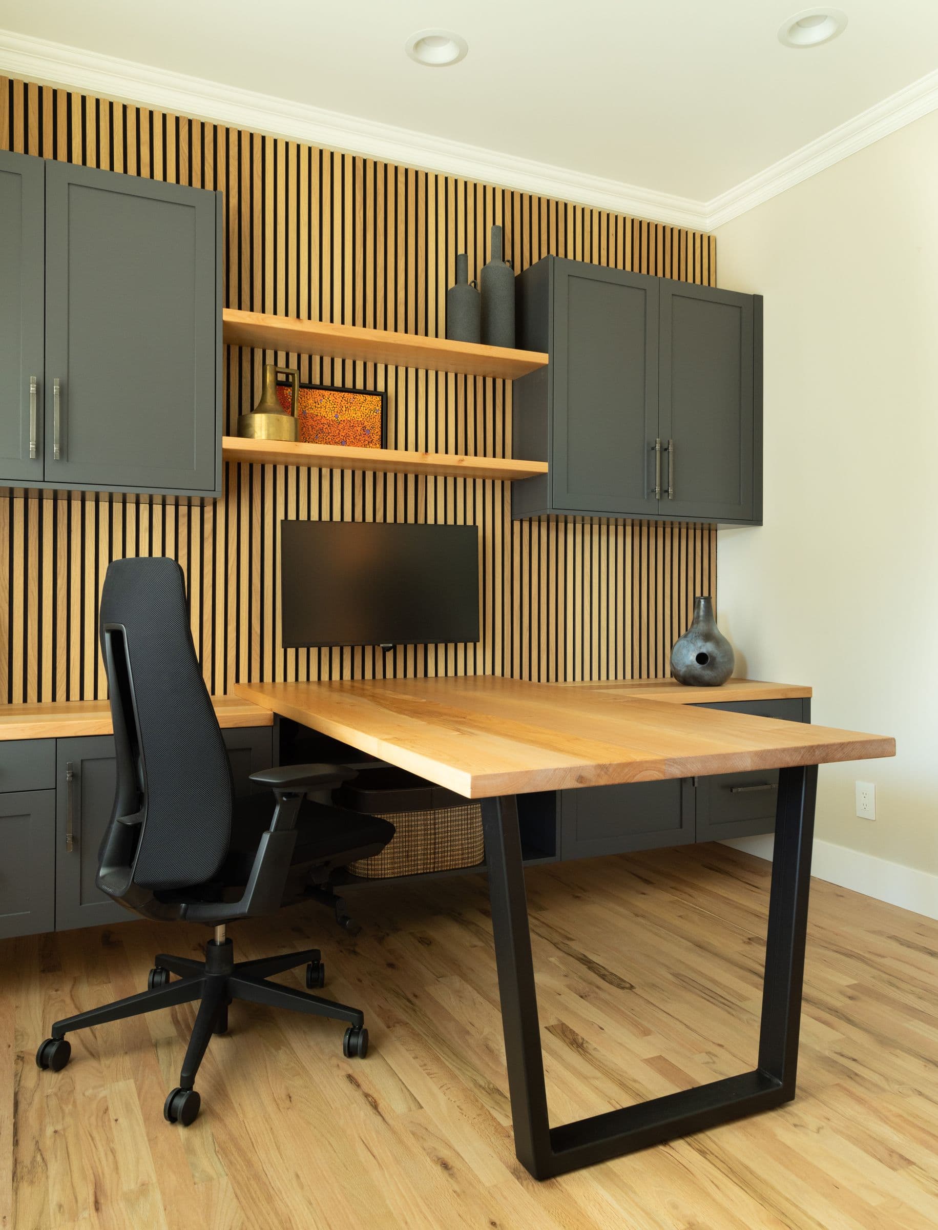 The Oak Office — the approach